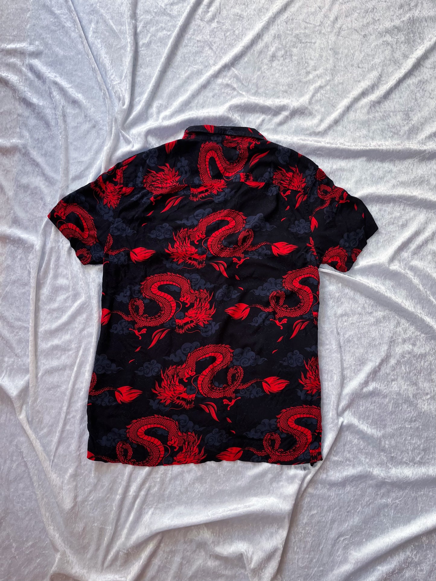 00’s Alt dragon shirt 🐉