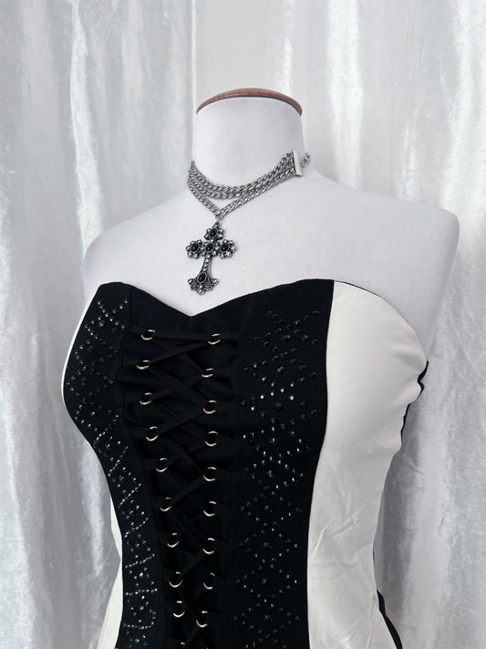 00’s black & white PU leather corset top 🦷♠️