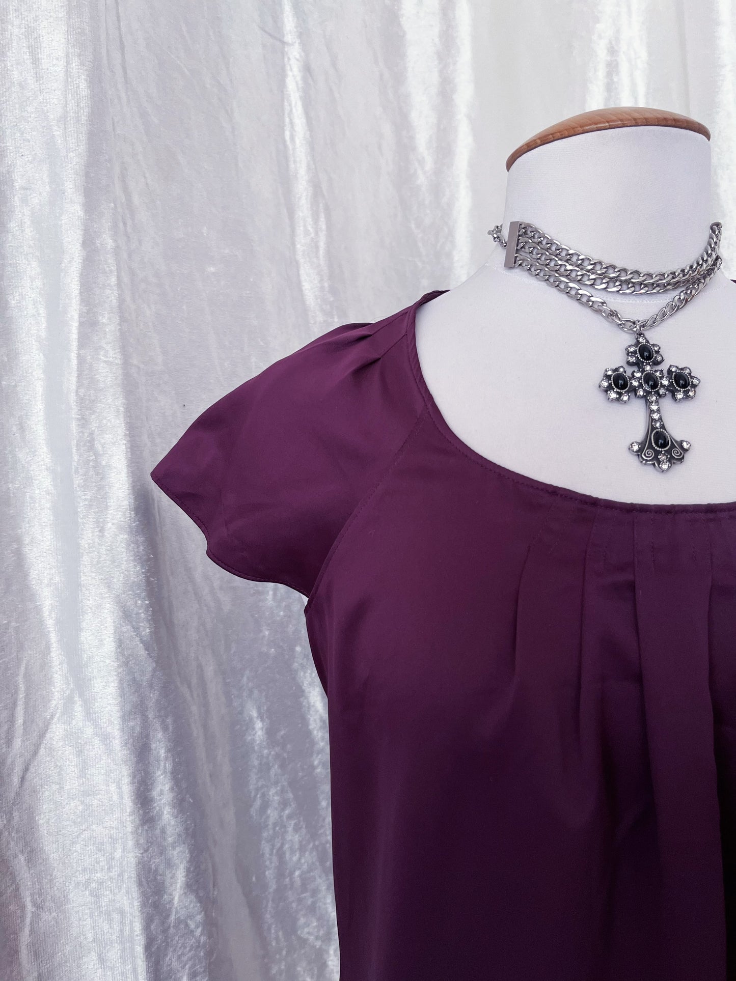 Whimsy plum saten top 🎀