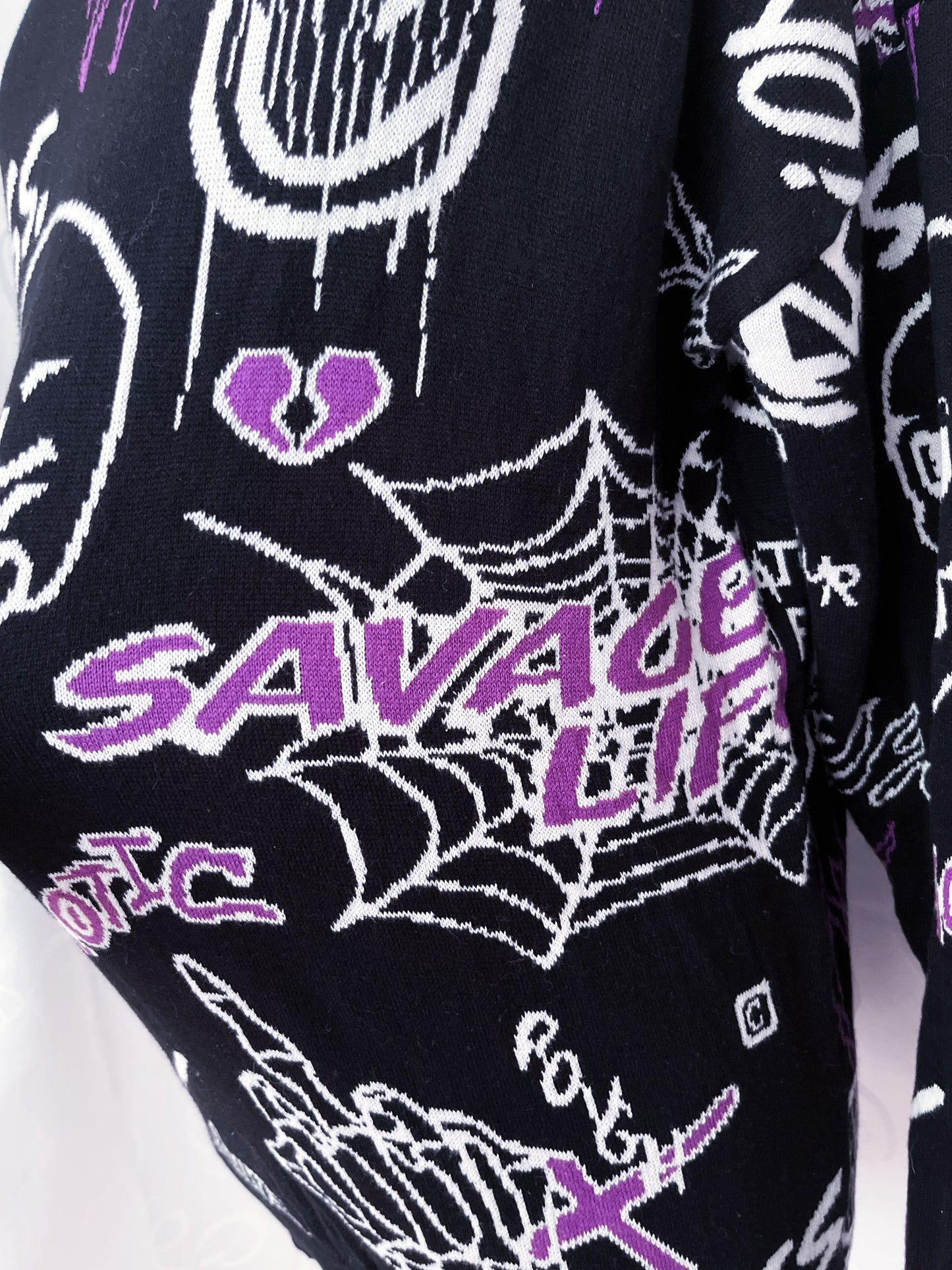 FSBN Skater knit with skull & other details 💀