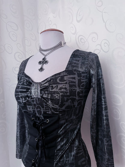 00’s silver lace-up top 🩶🕷️