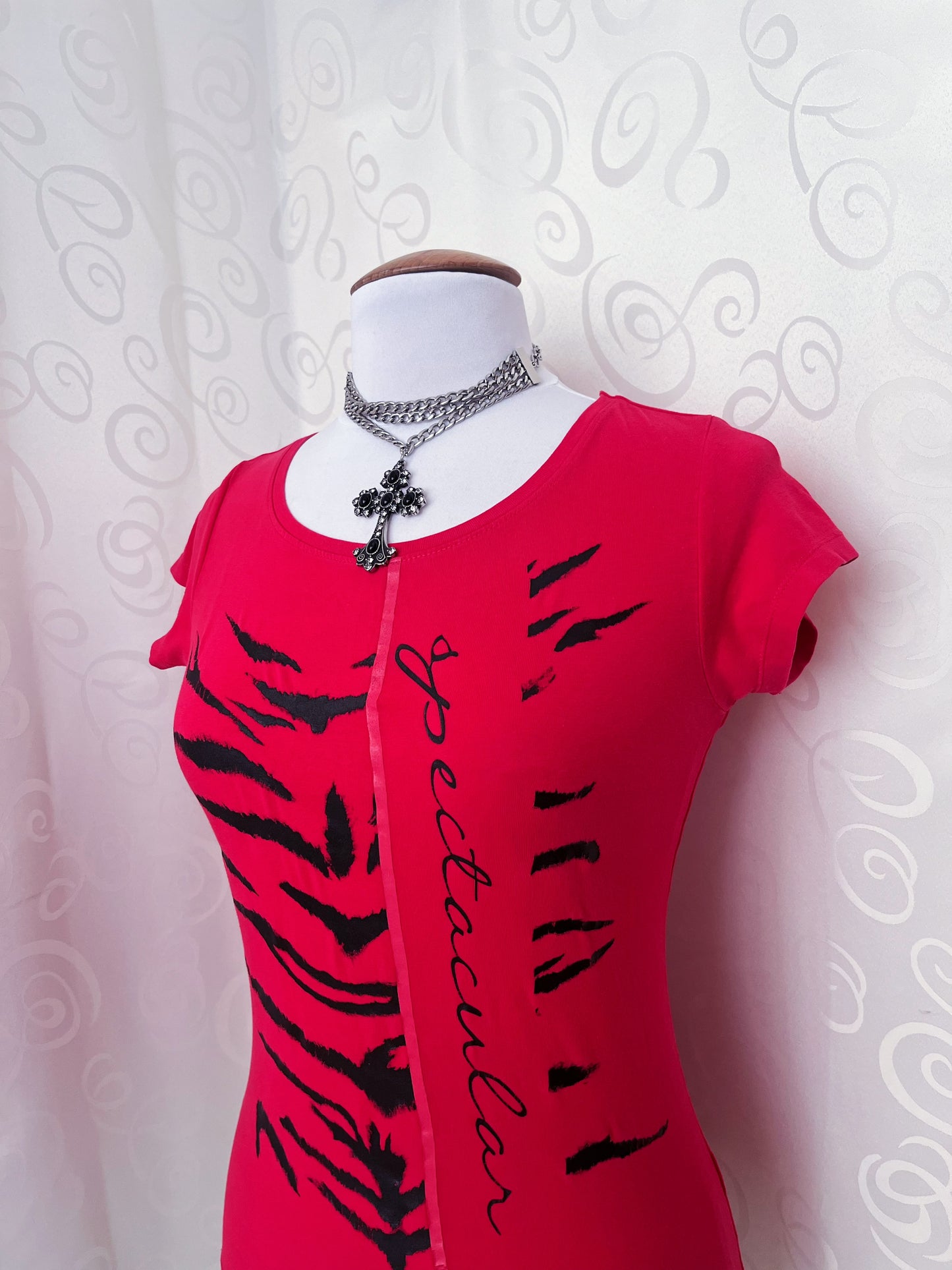 00’s hot pink graphic scratches tee 💞💅