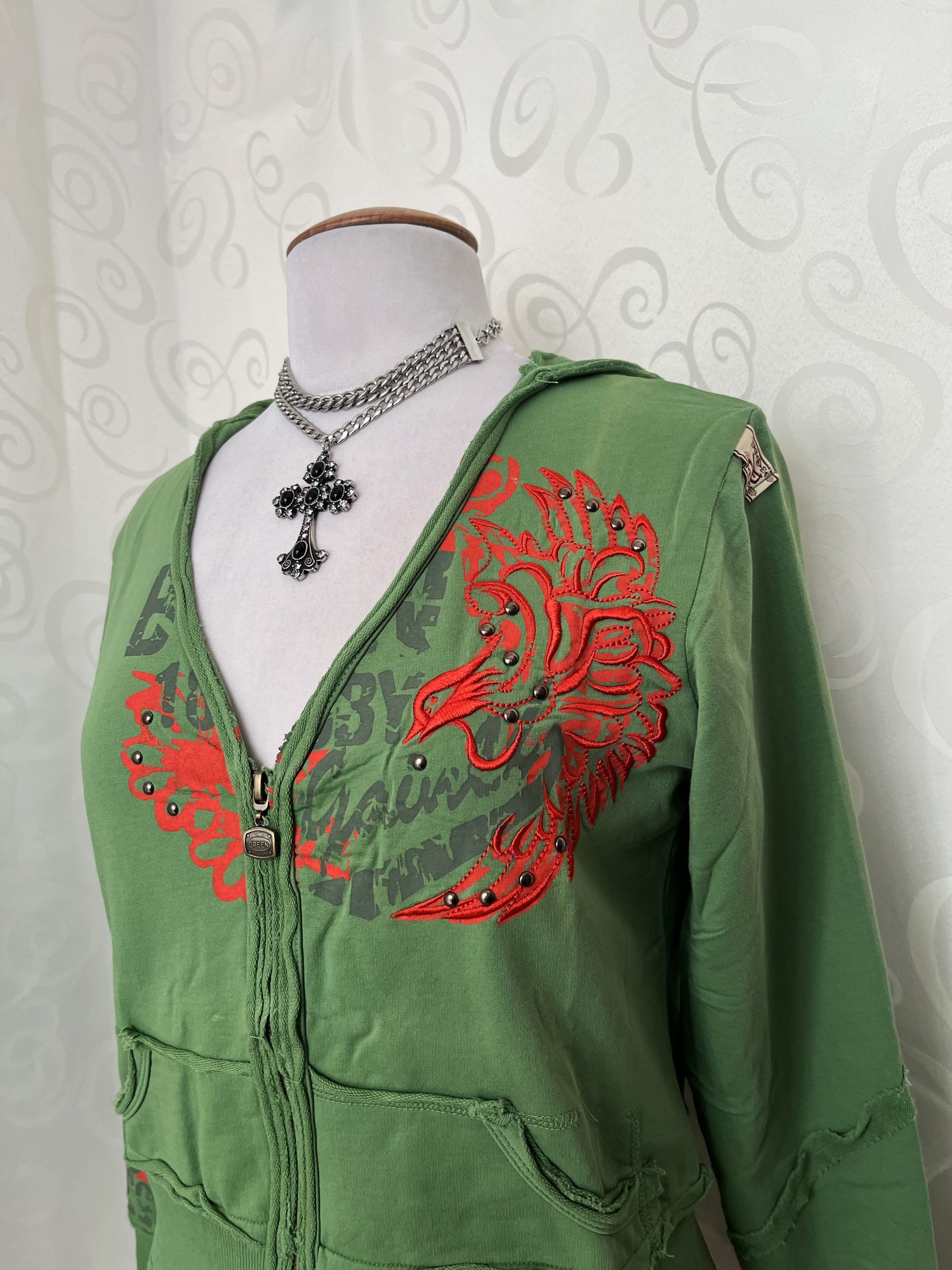 00’s/Y2K iconic embroidered & printed 
green hooded jacket 🐍🦎