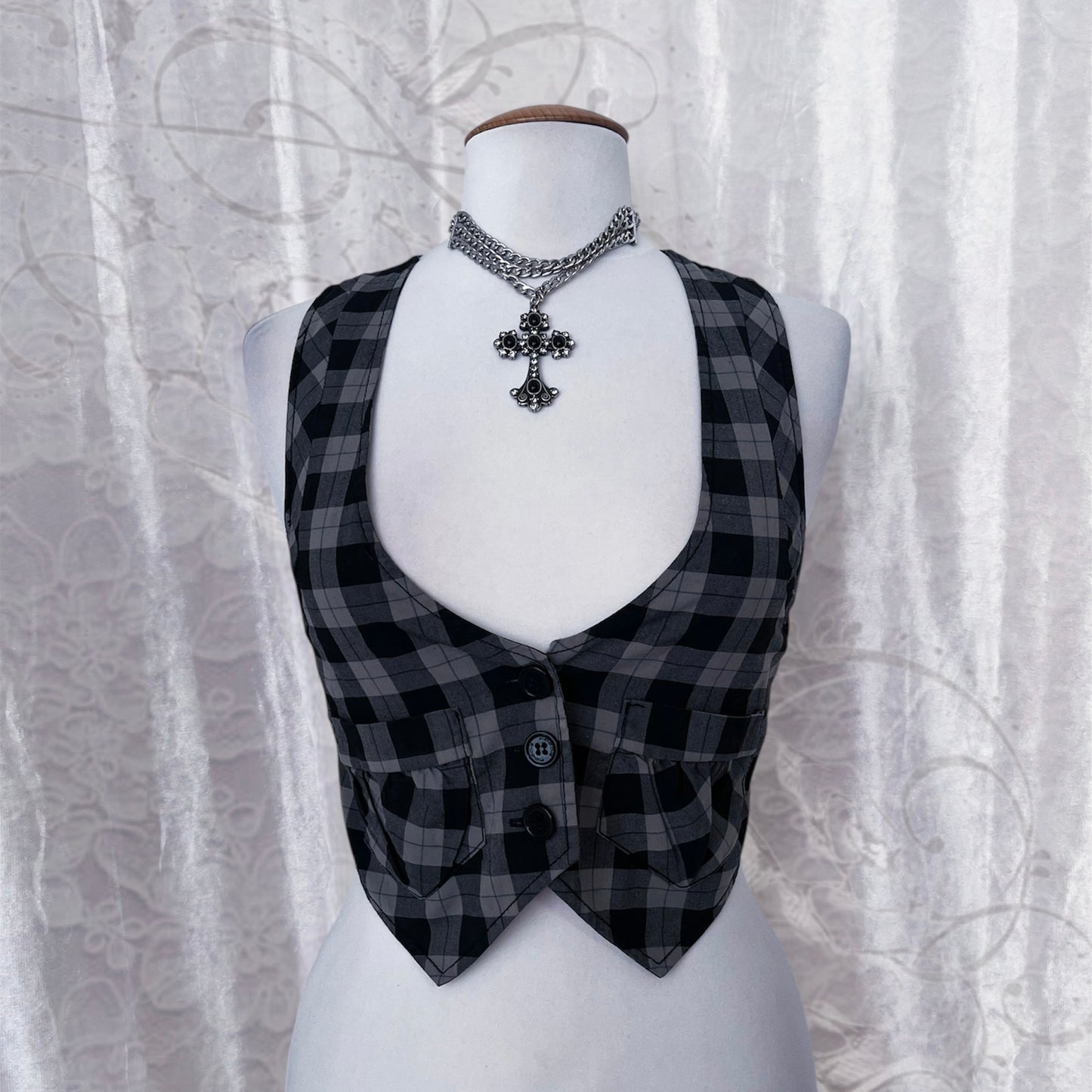 00’s Fishbone dark academia crop plaid vest 📓🌀