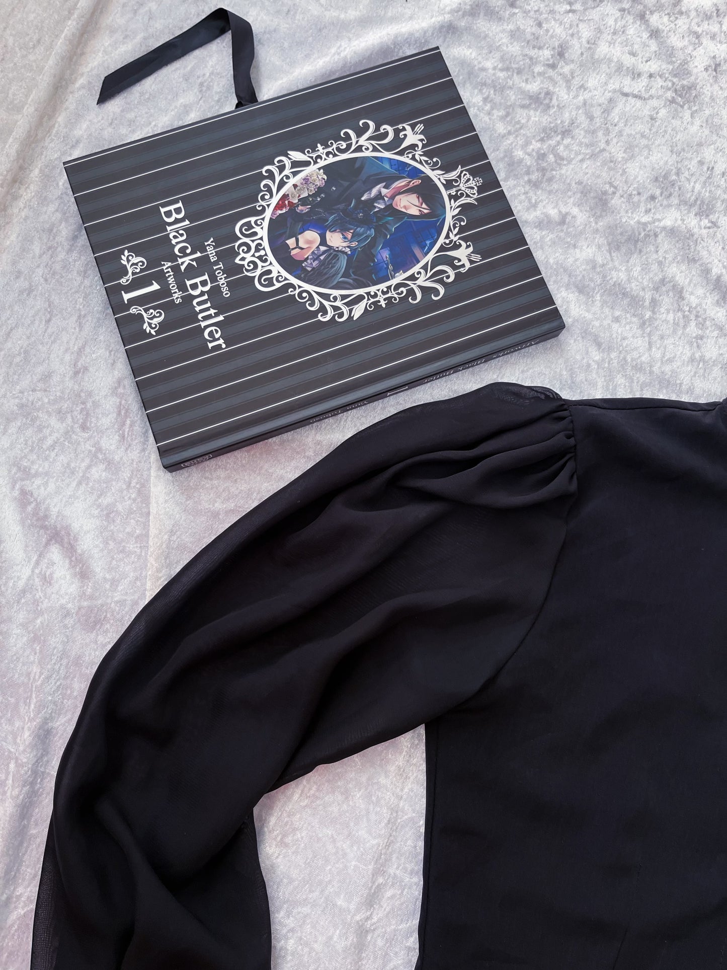 Gothic black shirt with beautiful mesh puff sleeves 🕷️🦇