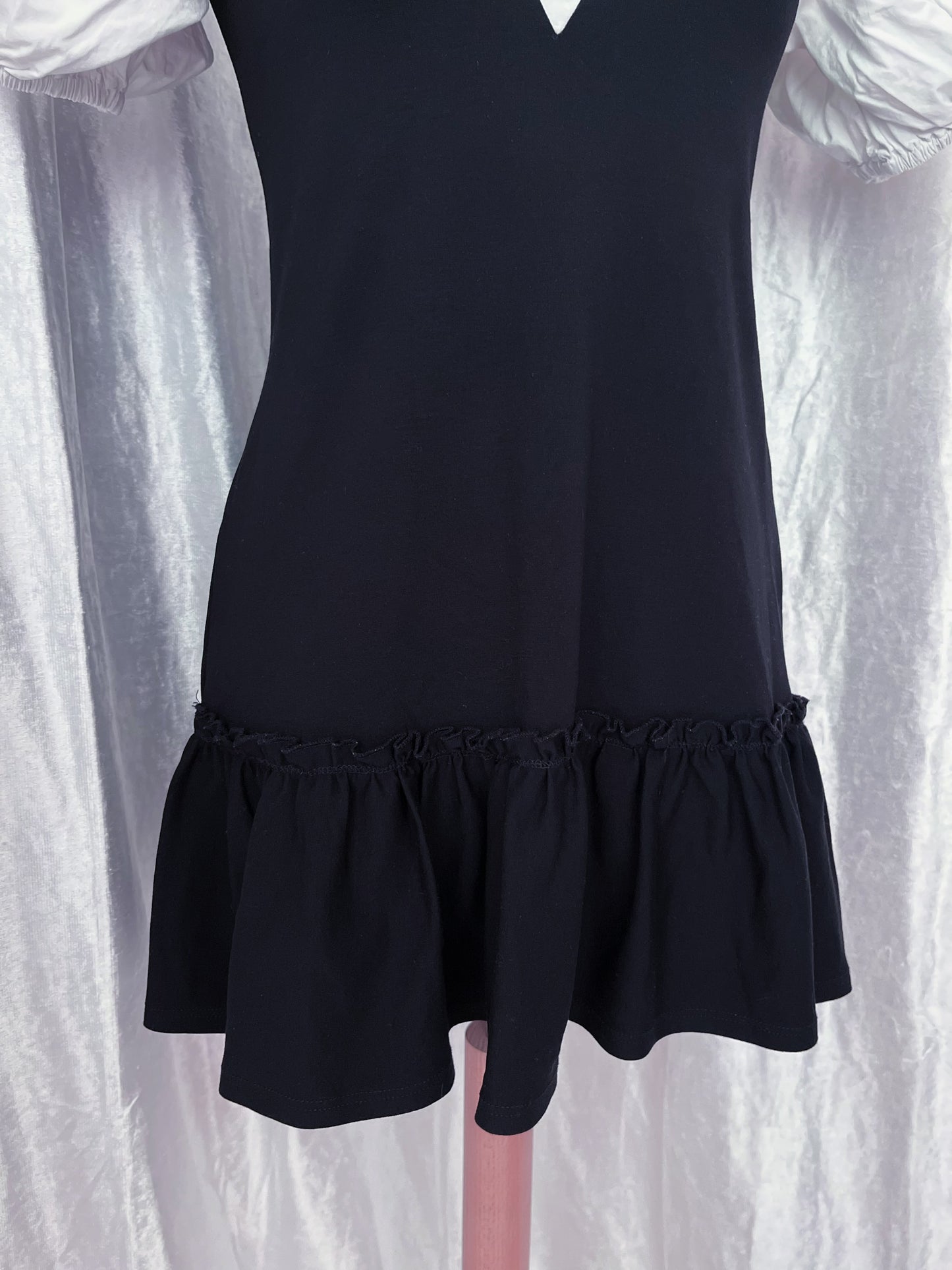 Beautiful coquette black & white dress with puff sleeves 🍰🍓