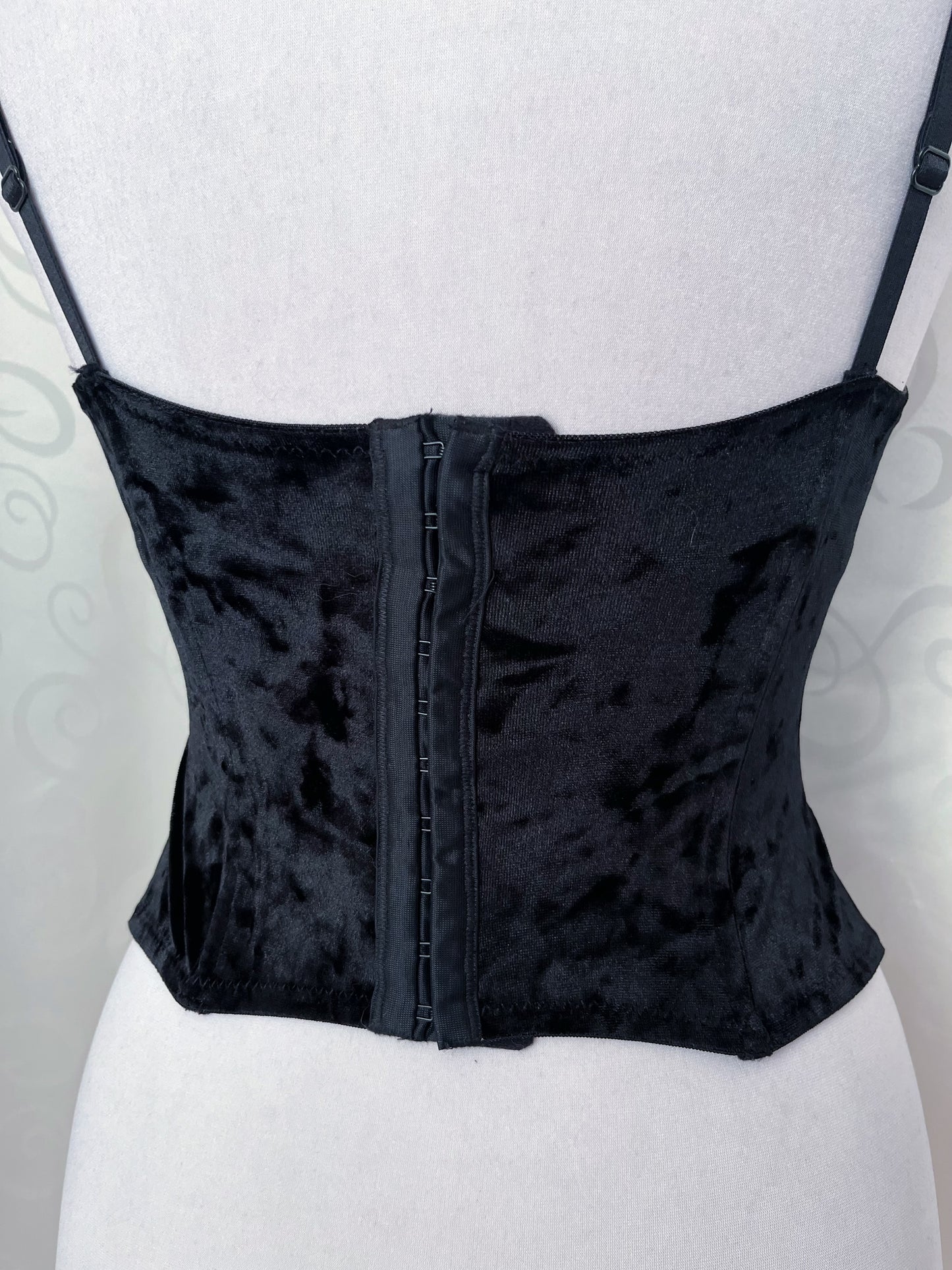 Gothic black velvet corset top with lace-up detail 🖤🦇