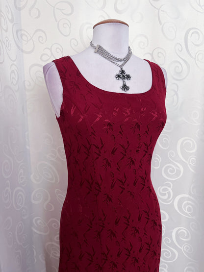 00’s stunning vampire burgundy brocade dress 🩸🦇