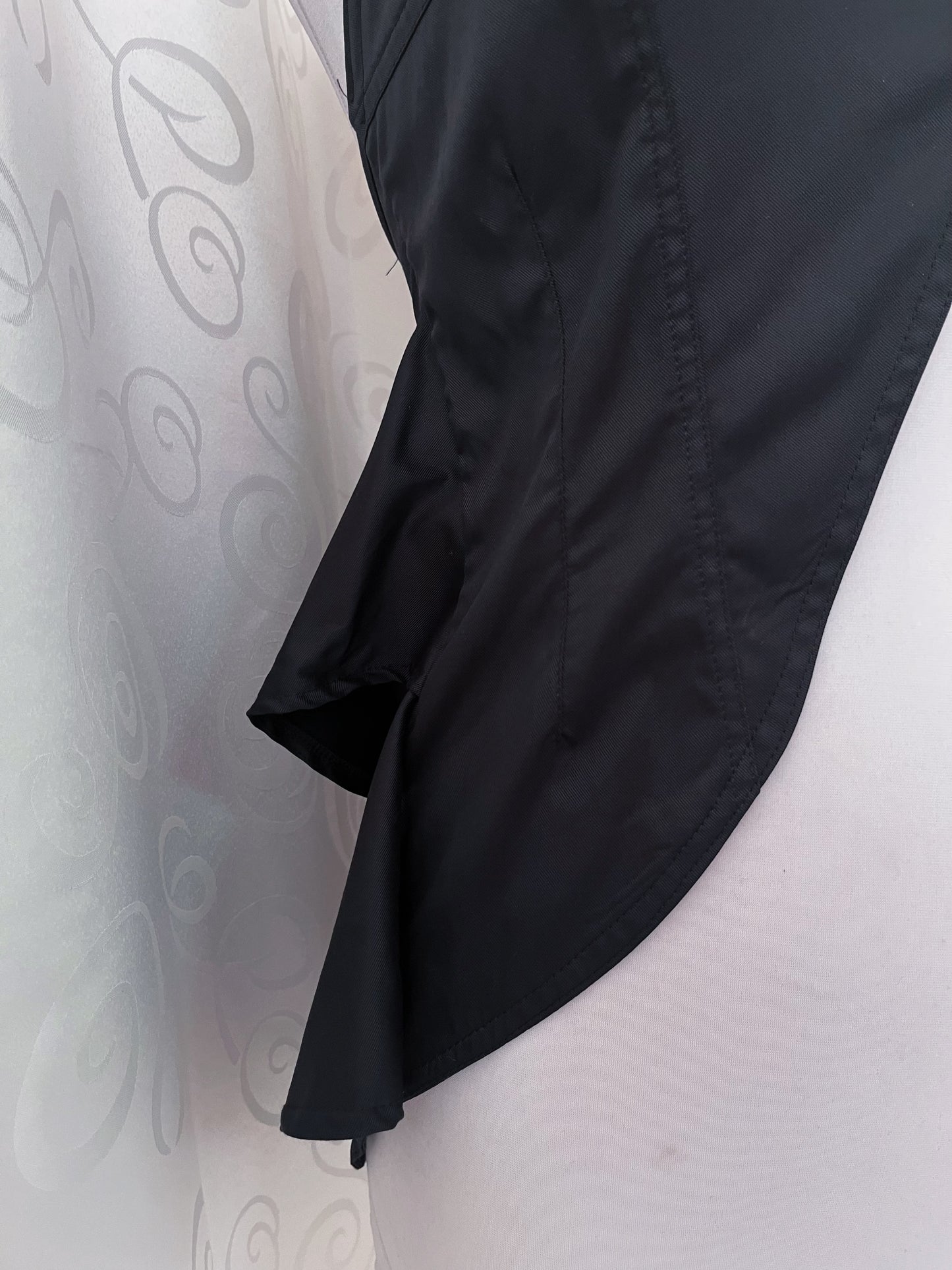 Gothic black vest with cutout & tail back 🦇🌀