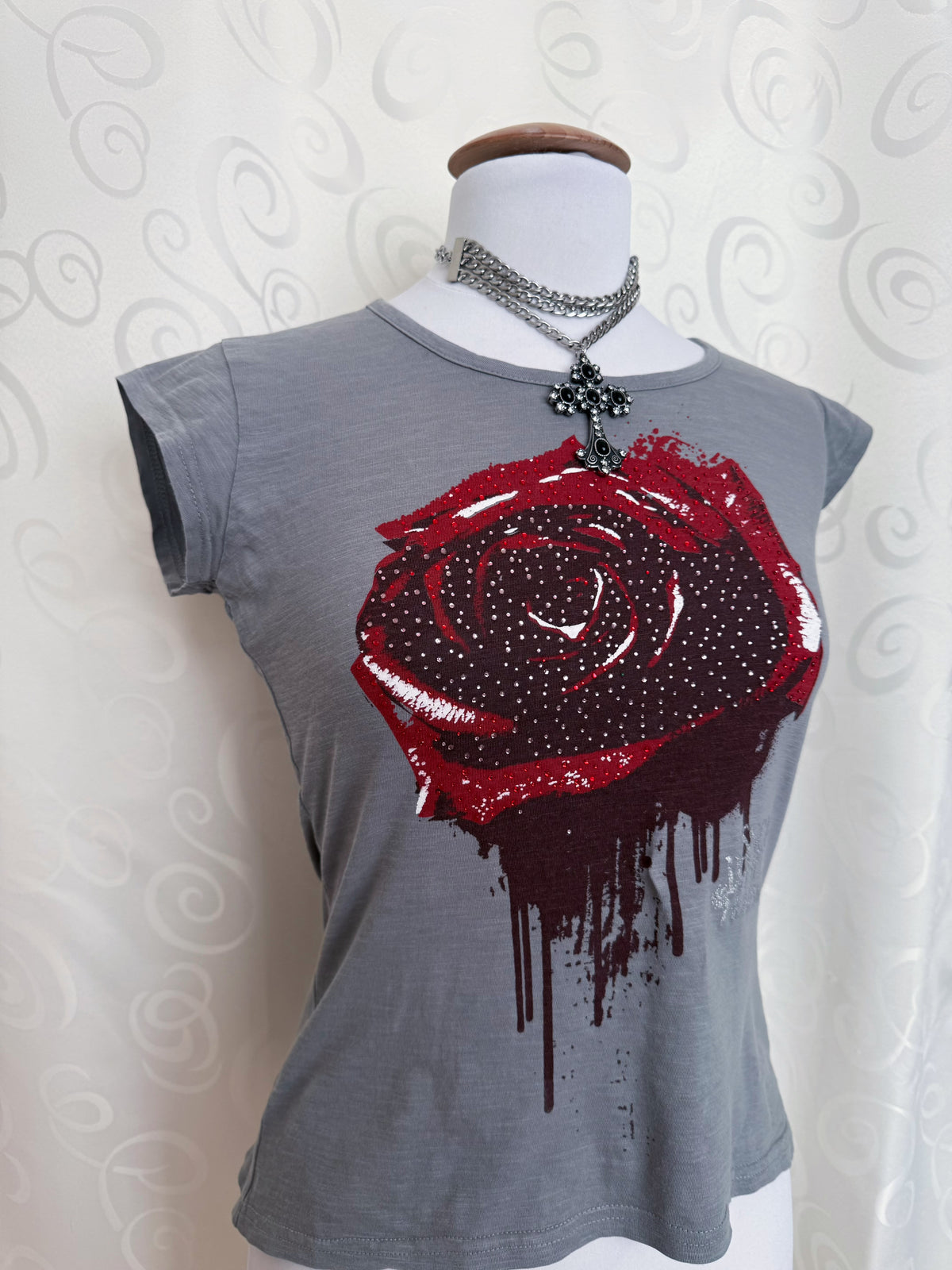 2012 SNOW WHITE & The Huntsman Tee 🍎
