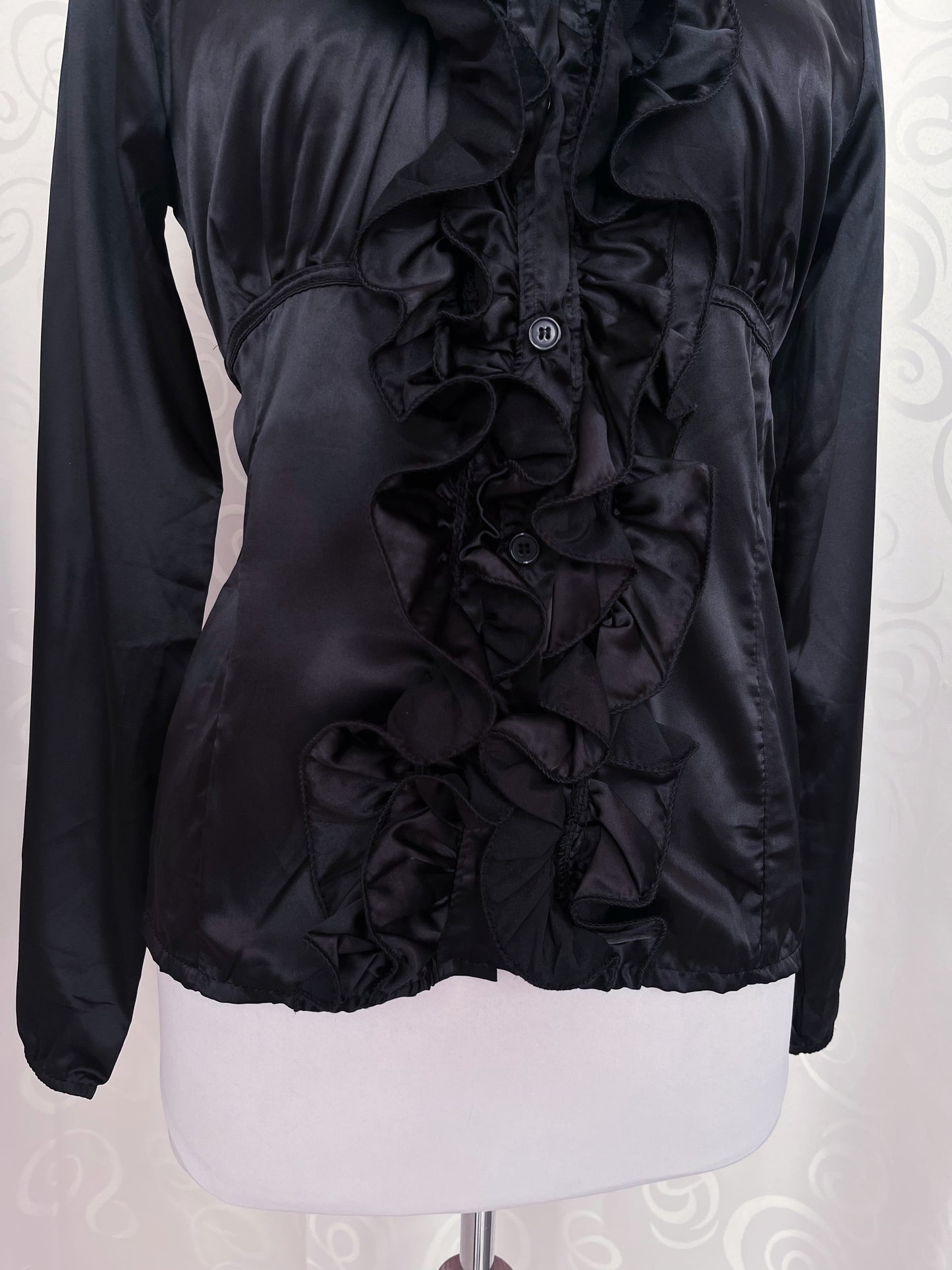 00’s deadstock Gothic/Jirai Kei black satin ruffle shirt 🕷️