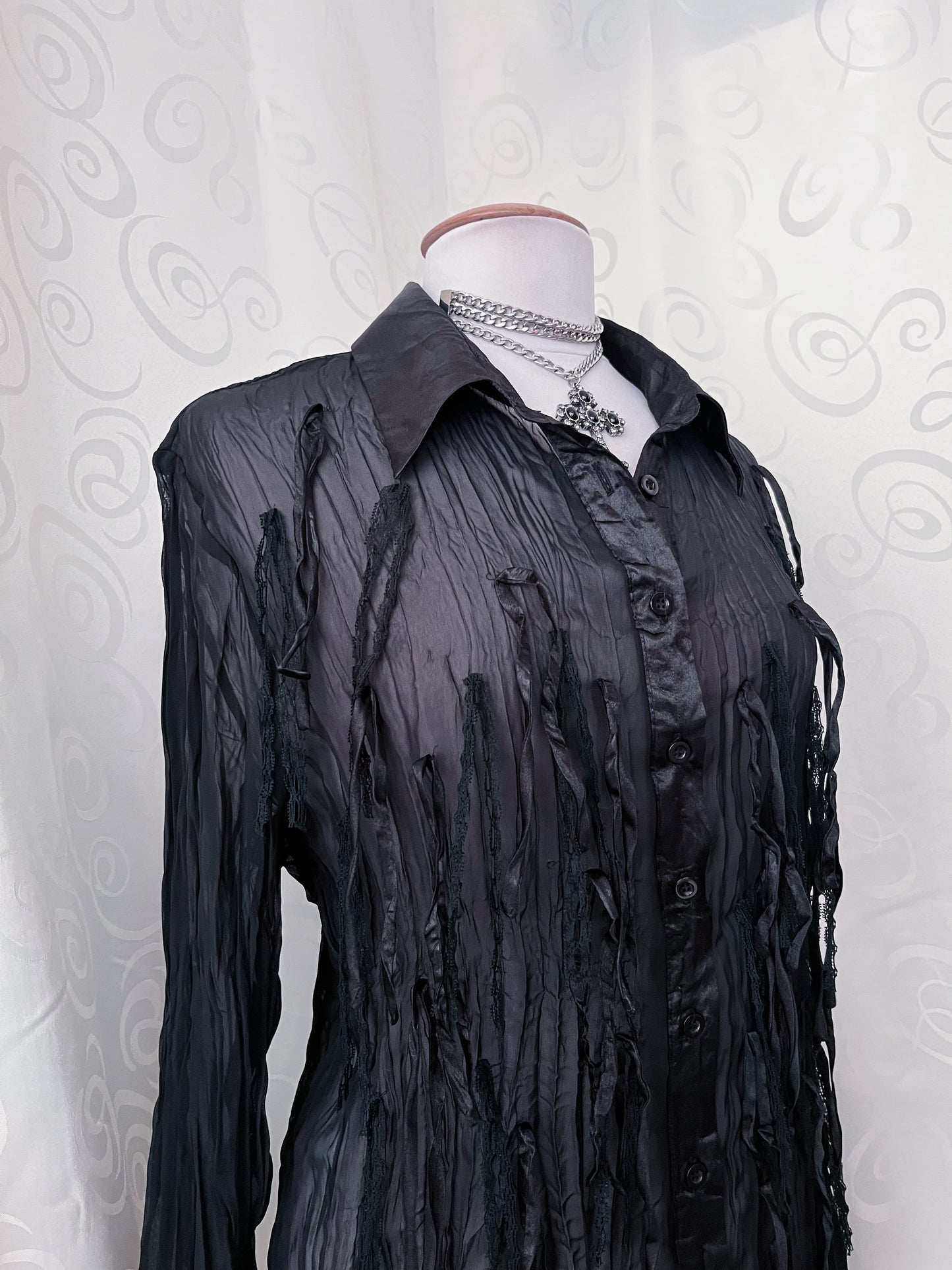 00’s whimsygoth black mesh shirt 🕷️🦇