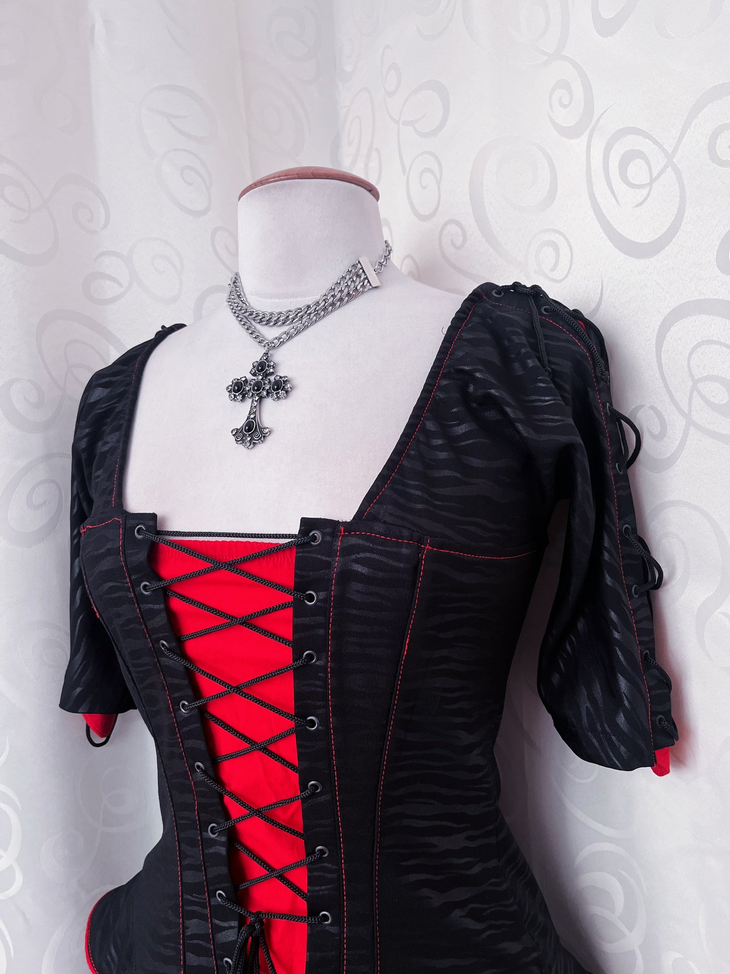 Iconic Vampire Gothic lace-up dress with zebra print ❤️🧛🏼‍♀️