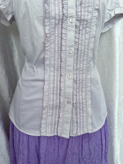 Beautiful 00’s coquette fairy shirt with puff sleeves & ruffle details 🎀