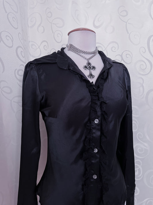 00’s Gothic satin shirt with lacey ruffle detail 🕷️