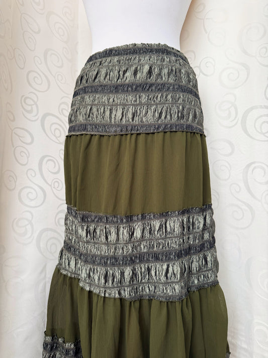 Deadstock Whimsygoth olive green maxi skirt 🧚🏾