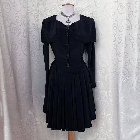 Vintage gothic victorian style black button dress 🦇🏰