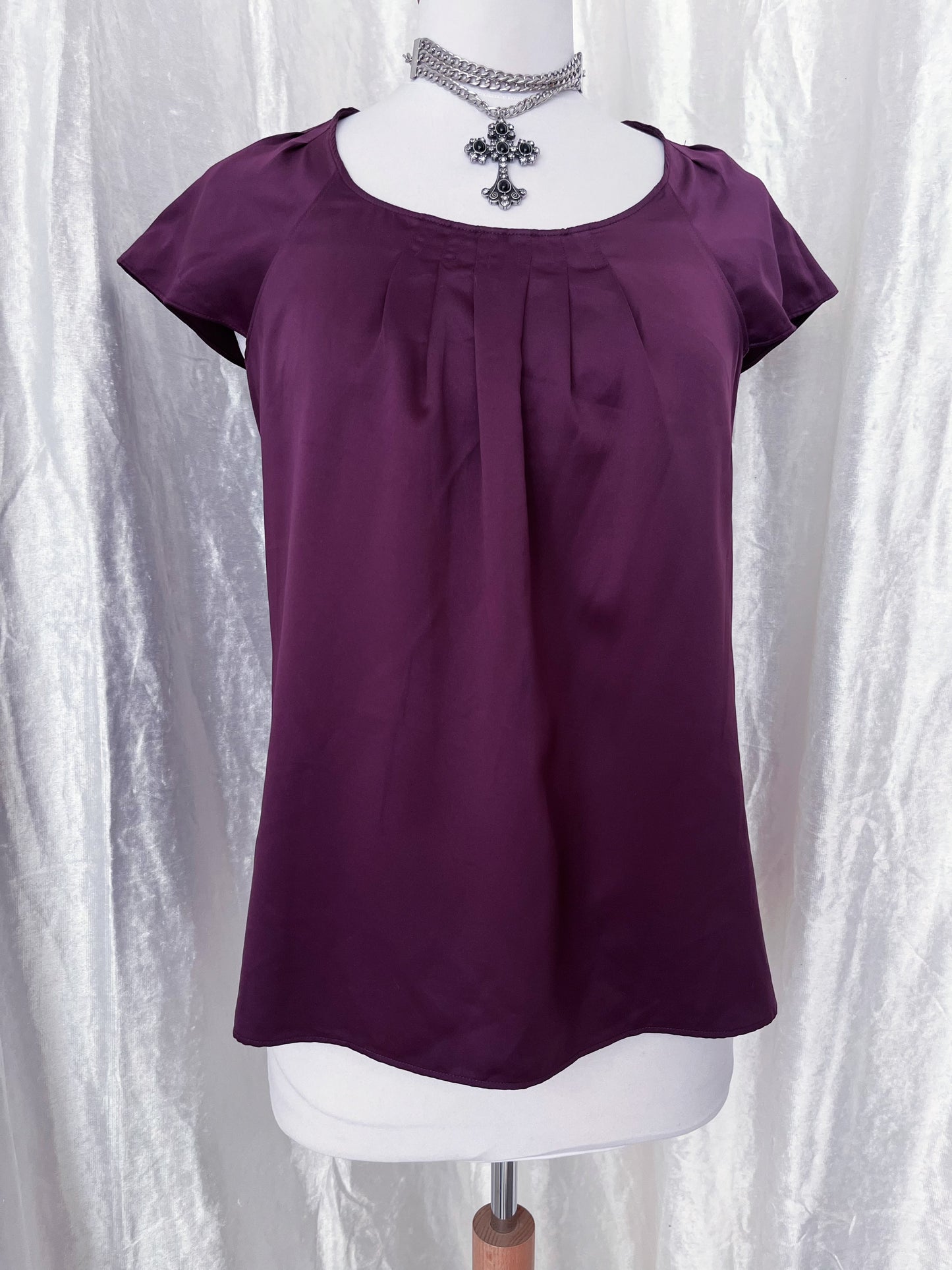 Whimsy plum saten top 🎀