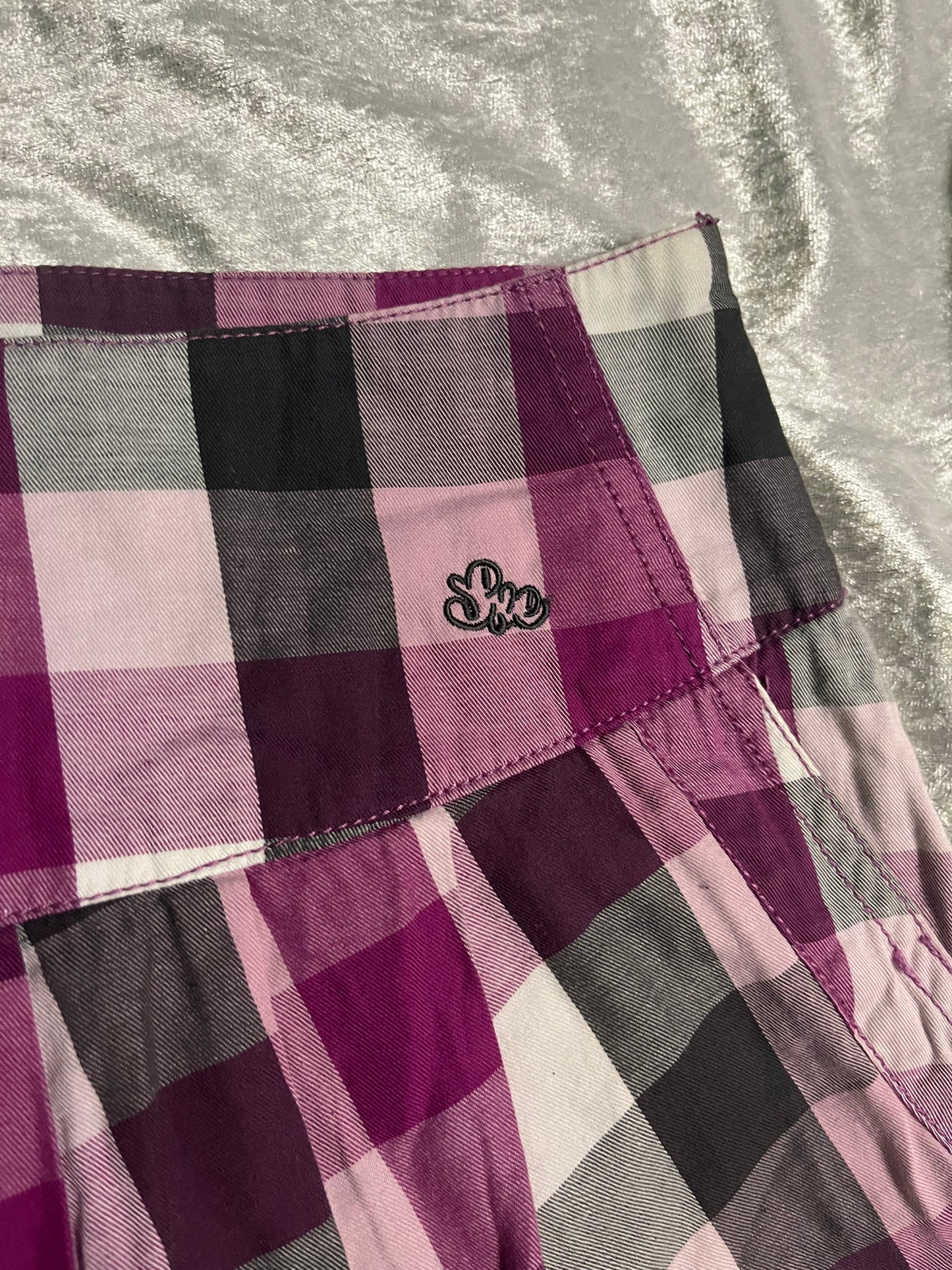 Kenvelo emo punk checked skirt