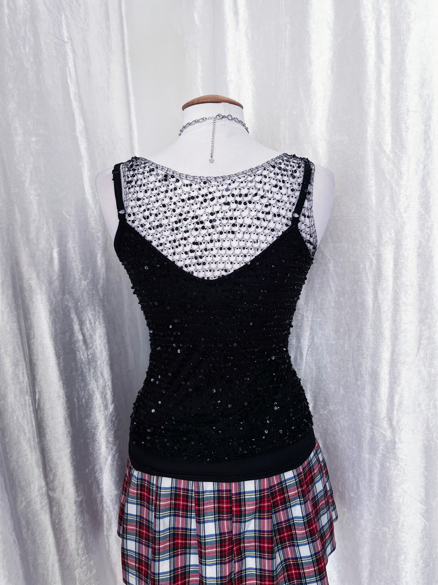 Nicowa sequin black top 🦇