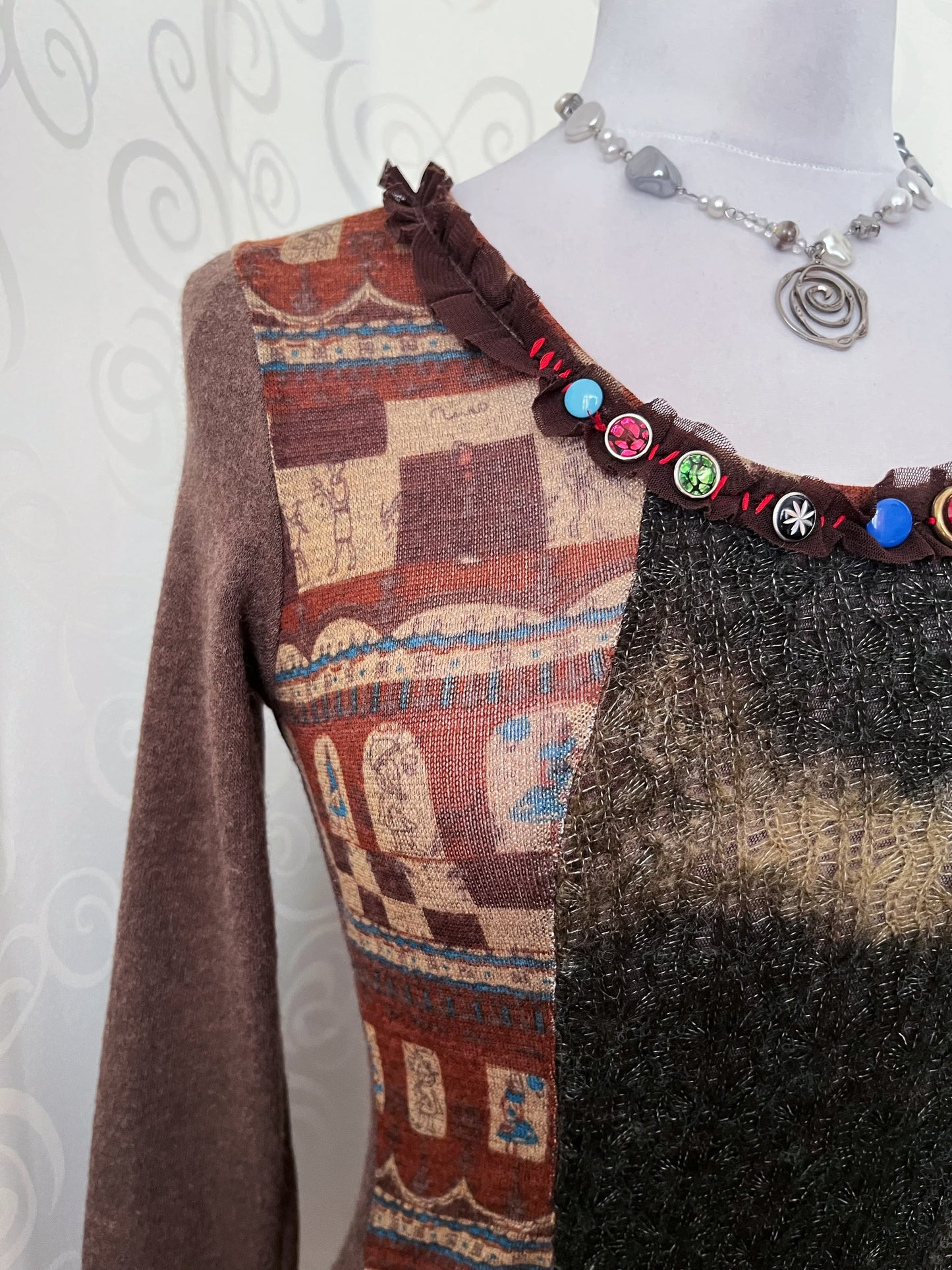 00's Whimsy Twee dress with beautiful egyptian design and faux mohair feel 🌒🍎