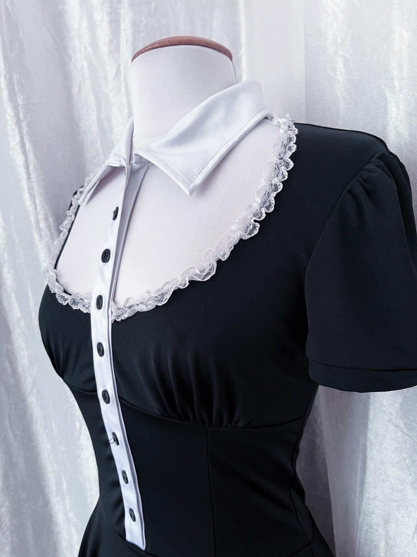 Modern, gothic lolita dress with cut-out chest detail 🗝️