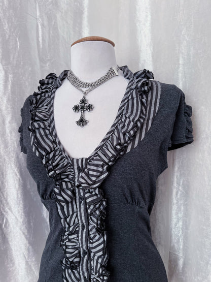 Horror protagonist dark coquette ruffle shirt 🎀
