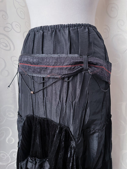 00’s whimsy maxi skirt with velvet detail 🦇