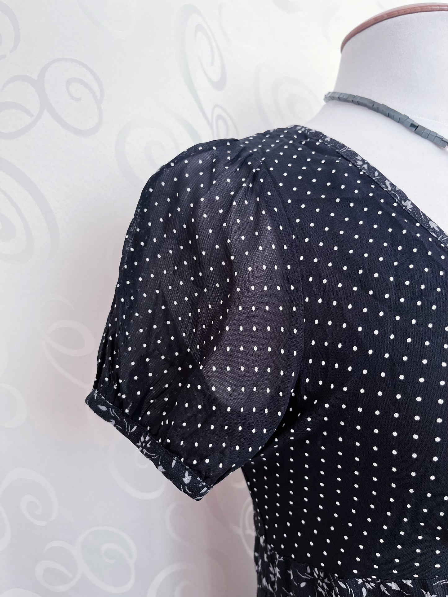 Dark coquette polka dot silk & viscose dress with heart bead detail 🎹🎶