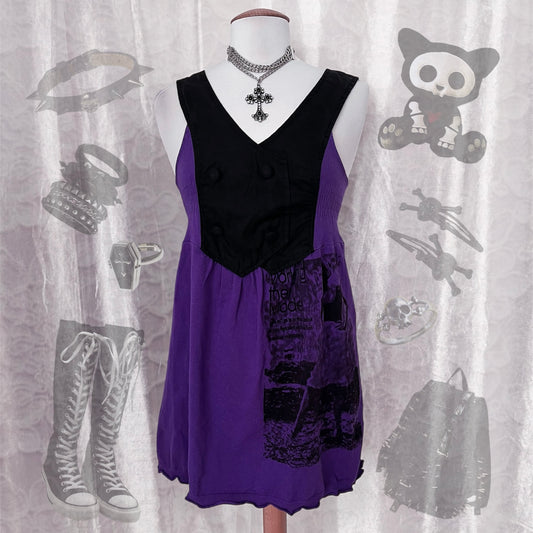 Iconic emo purple vest dress with print detail on the side 🦇💜