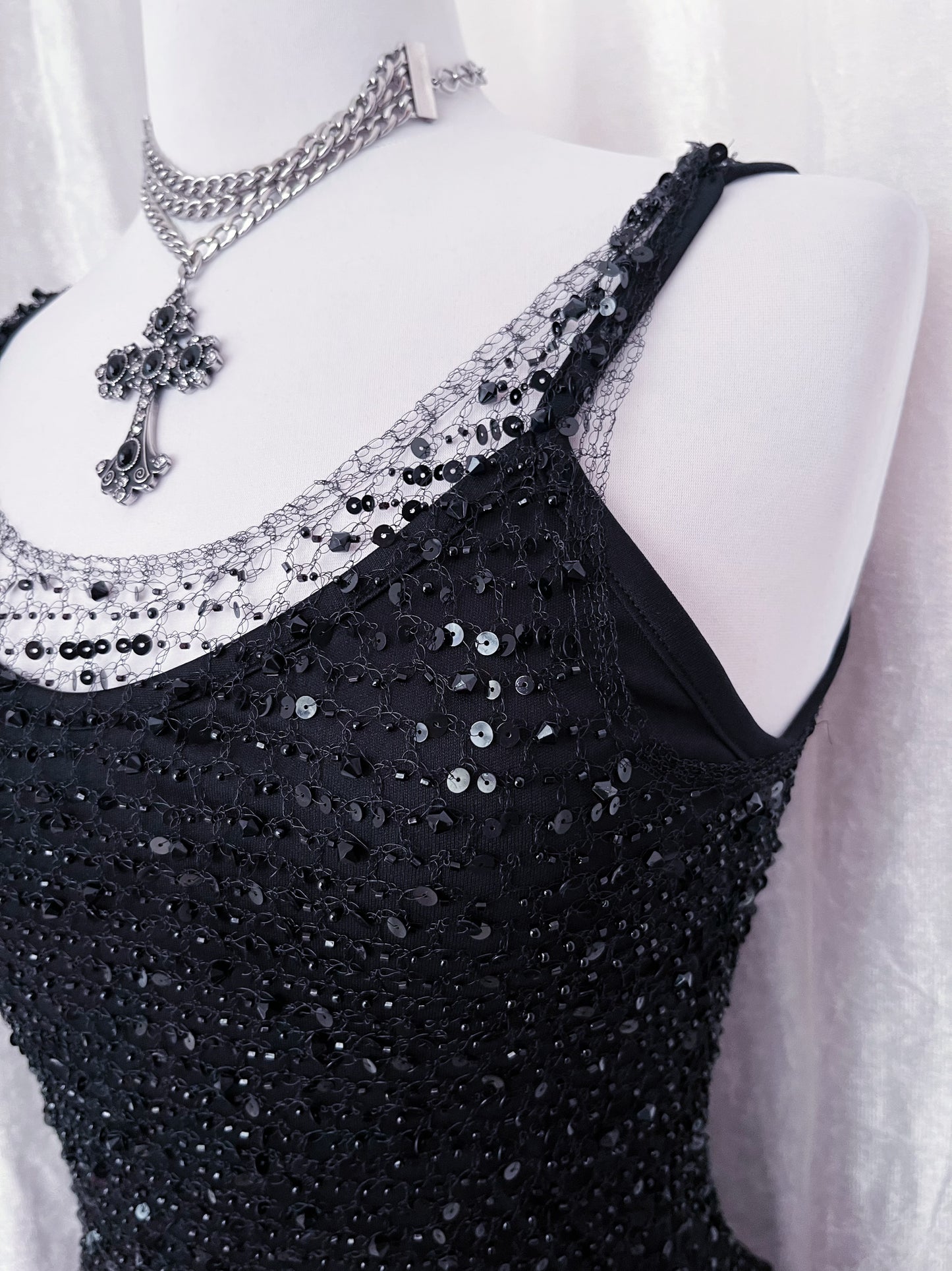 Nicowa sequin black top 🦇
