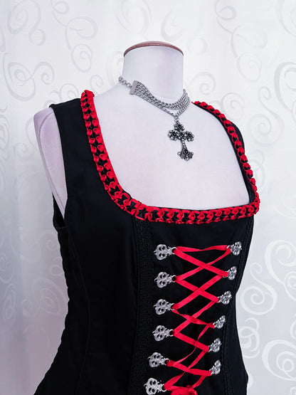 00’s dirndl black corset top ❤️