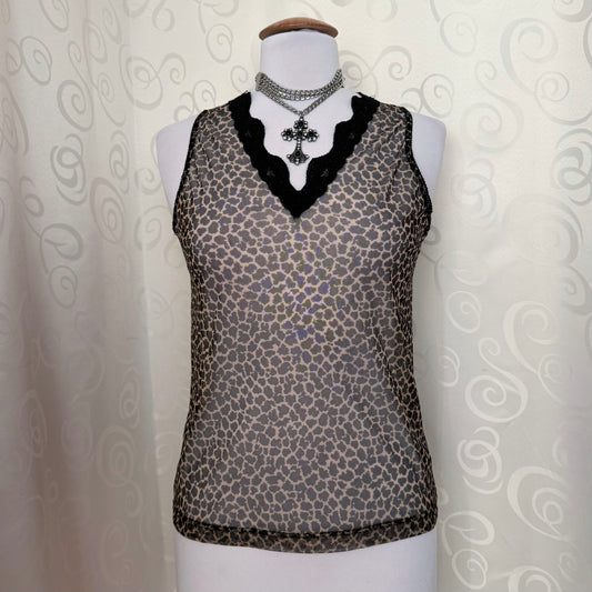 00’s mesh leopard print tank top with lace detail 🐆🦇