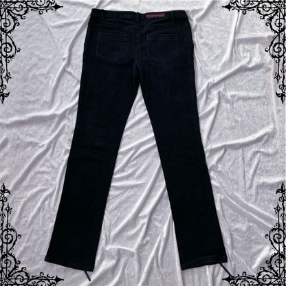 00’s Emily the Strange low-waisted lace-up jeans 🎸💀
