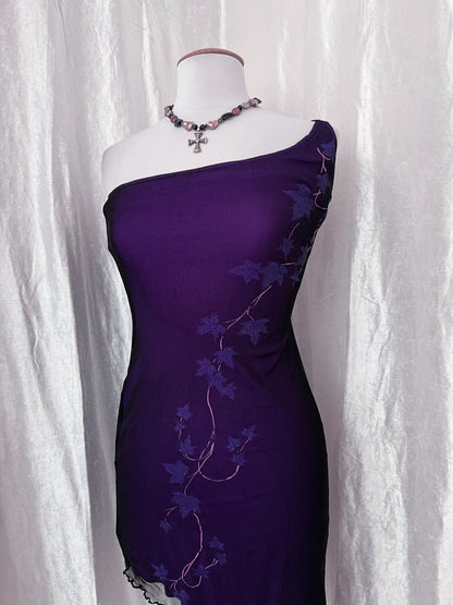 00’s purple night dress with glittery leaves detail 🍂🦄
