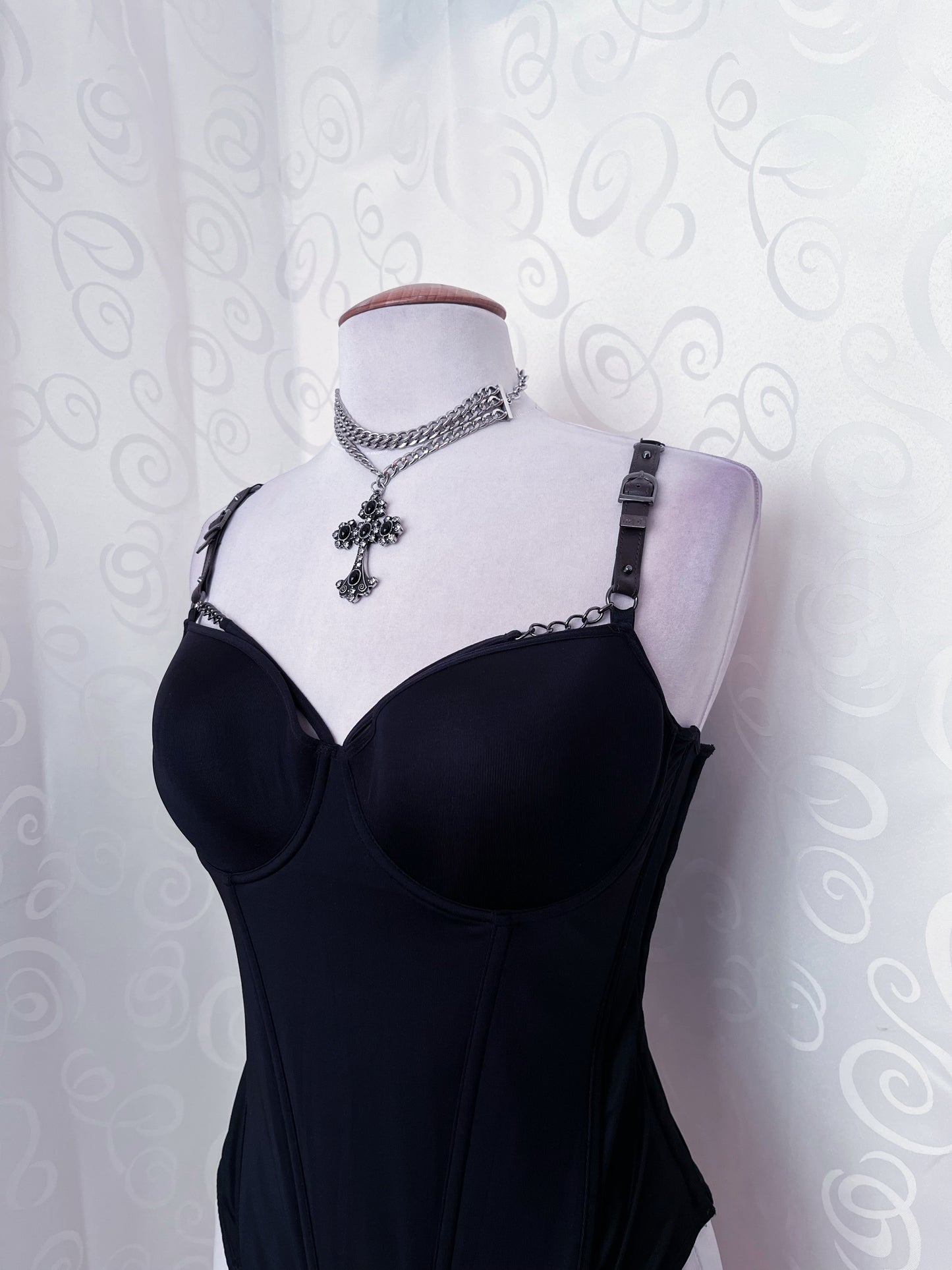 Gothic black corset top with cut-out back detail 🖤🦇
