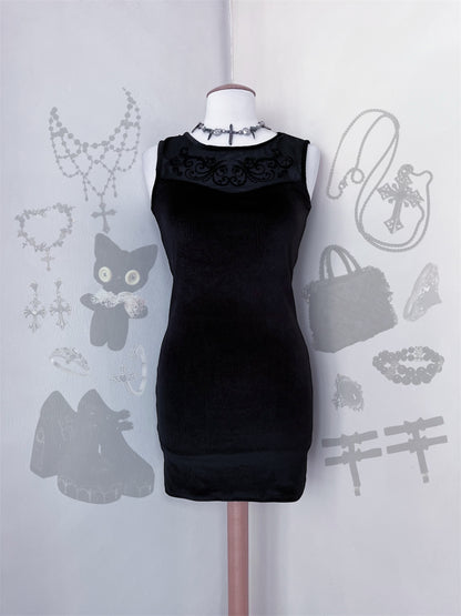 Gothic velvet black dress with mesh detail 🕷️🕸️