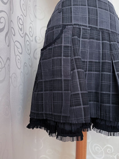 00's Dark coquette tartan grey skirt 📹