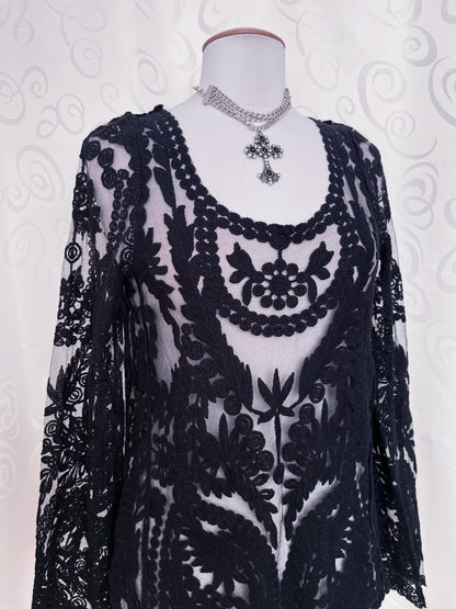 00’s whimsygoth see-through embroidered top 🦇🔮