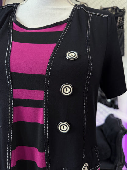 00’s Emo vest style tee with stitches & buttons 🎸