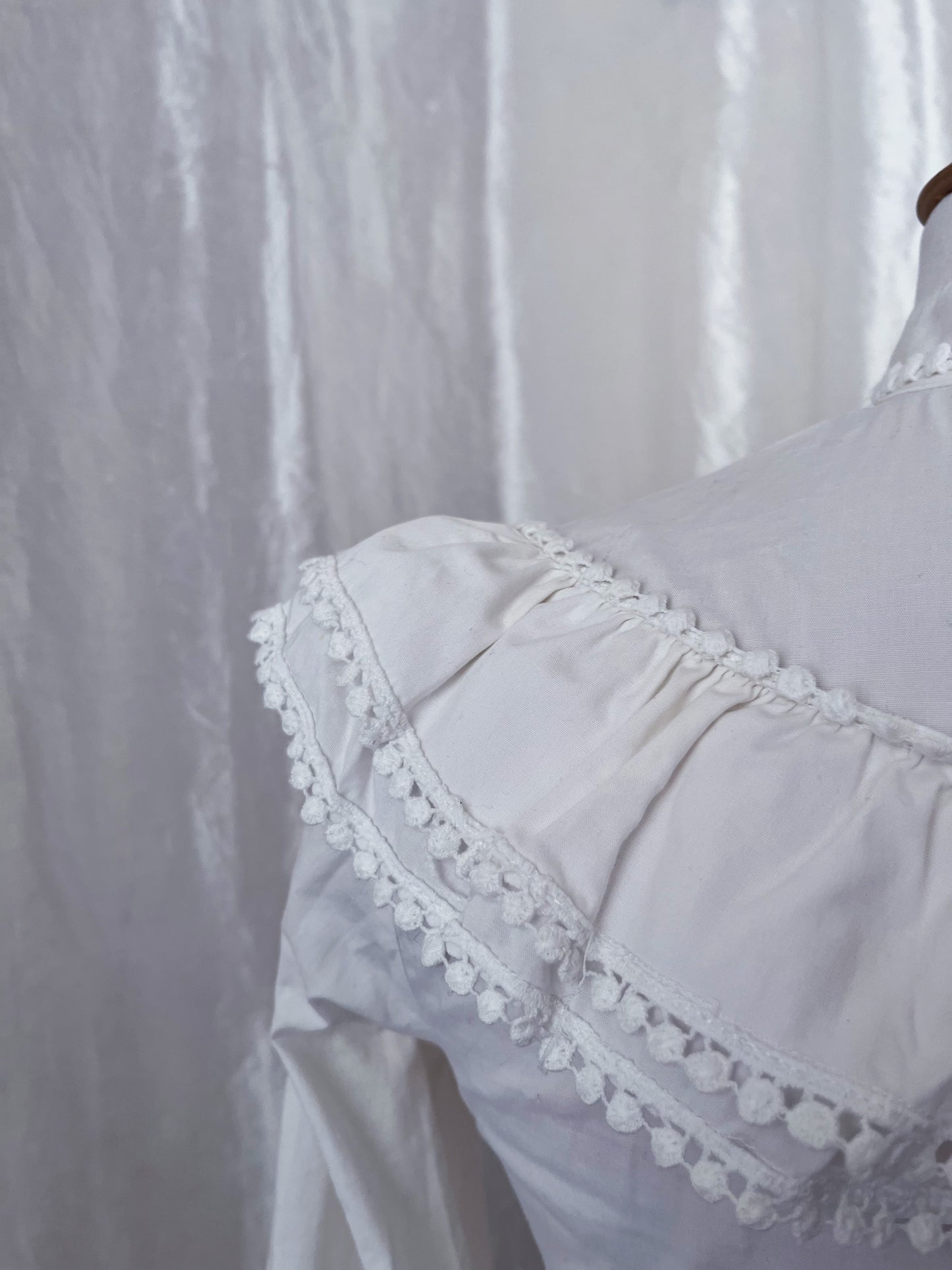 Gothic victorian style ruffle shirt with lace detail 🪽