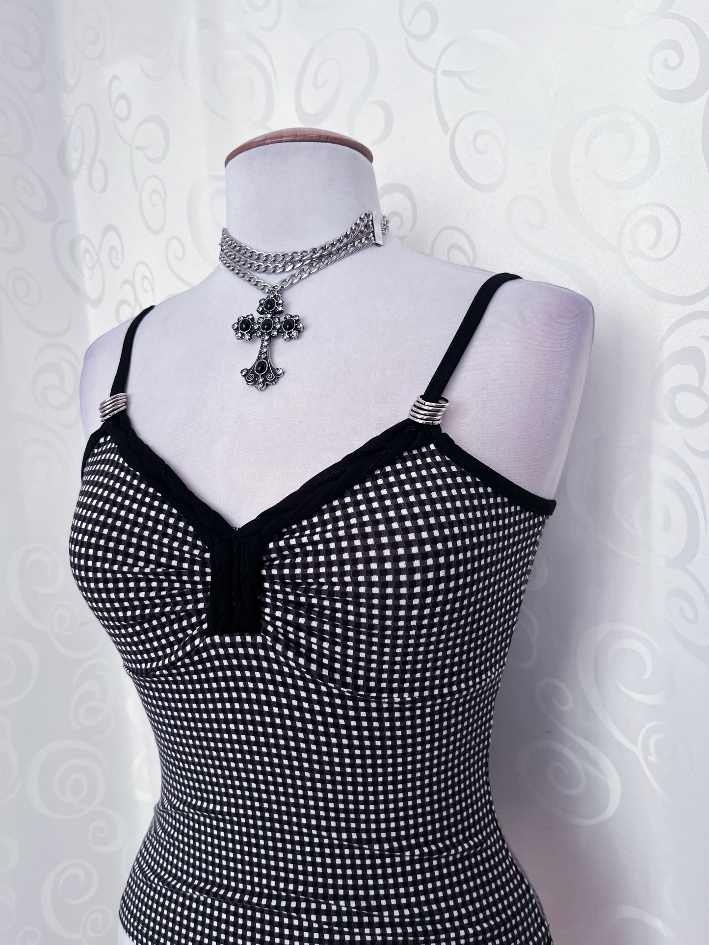 Twee little checked cami top with metallic hoops on the straps 🌀
