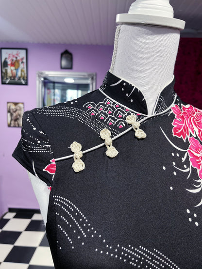 00’s iconic Qipao black & pink dress 💞🍡