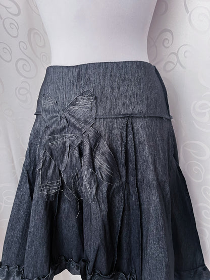 00’s whimsygoth grey skirt 🌀🩶
