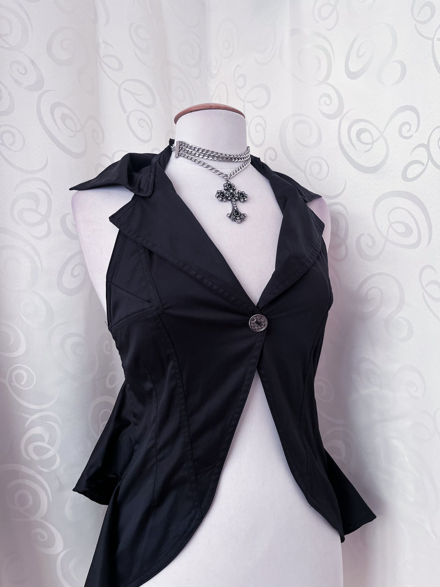 Gothic black vest with cutout & tail back 🦇🌀