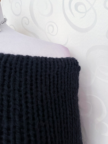 Iconic emo striped knit off-shoulder tunic 🕷🗝