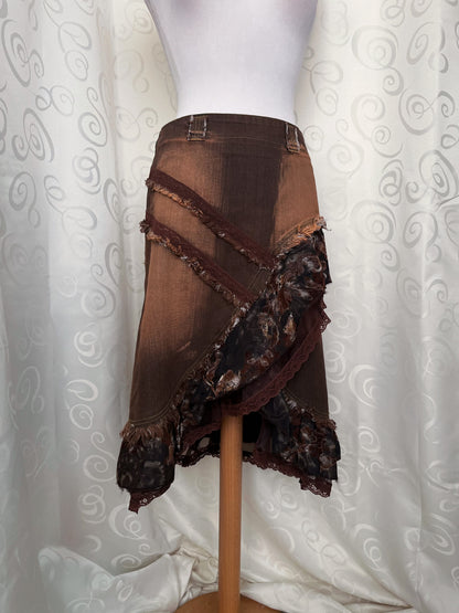 00’s whimsy denim brown skirt with lace & velvet details 🐌🌀