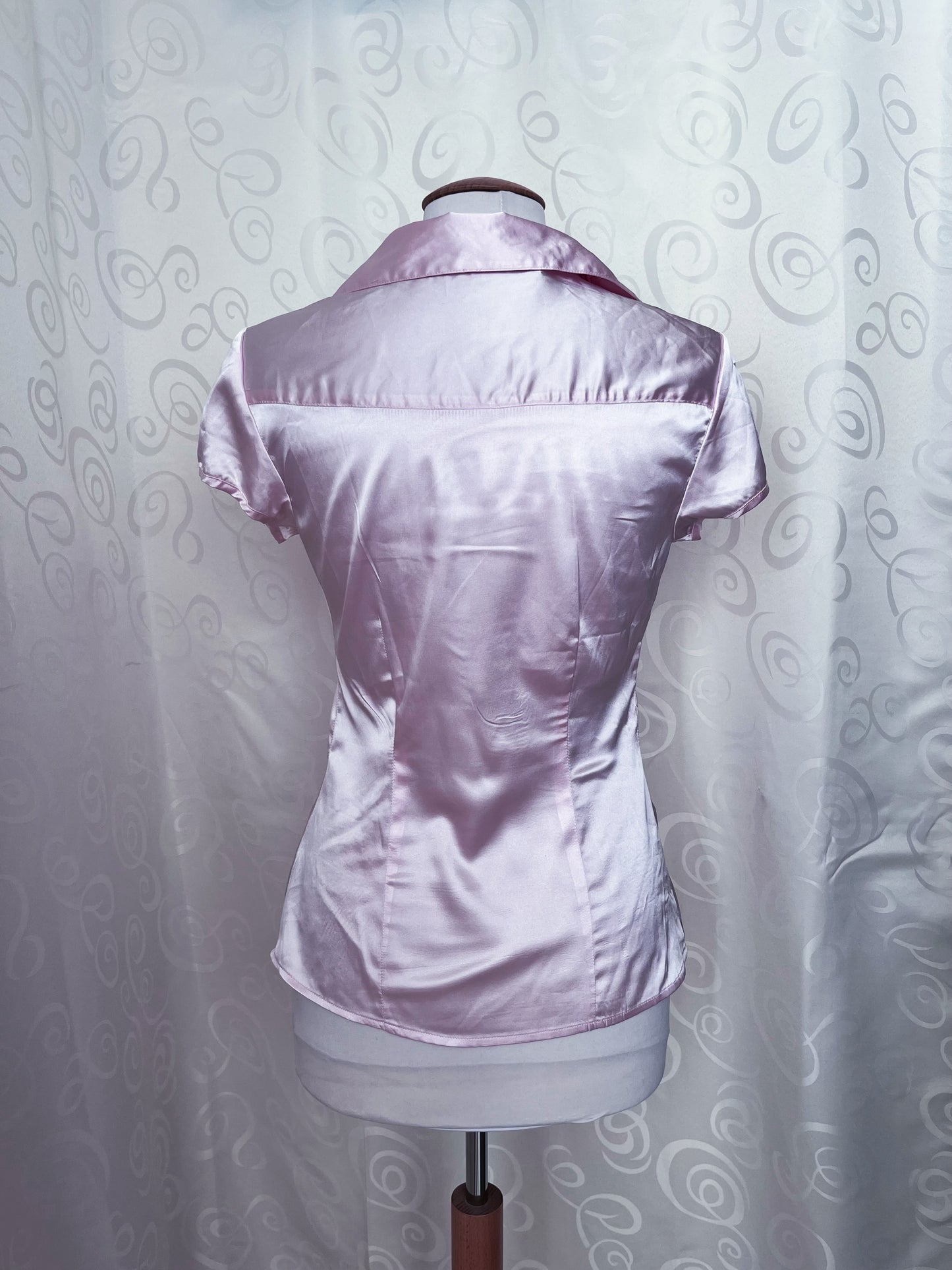We’re All Mad Here Reworked Fishbone pink saten shirt ⏱️🐇