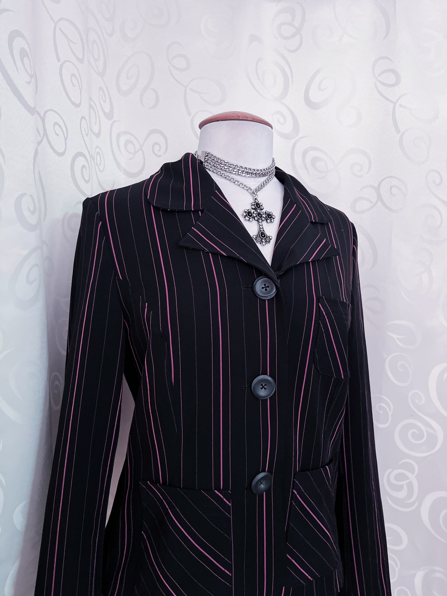 Office black & pink striped blazer 💞🎀