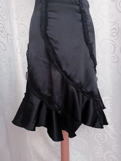 00’s whimsy asymmetrical black satin skirt 🦇🧚🏾